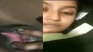 Hot bhabhi chut dikhayi aur fingering leaked Indian mms