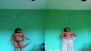 Mallu girl strip tease aur nude viral Indian mms