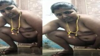 Horny sex Tamil aunty ki fingering pussy porn mms