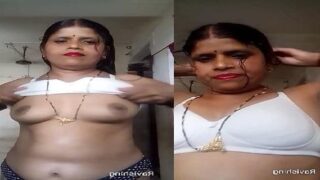 Dehati mature aunty boobs show bra utarkar