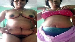 Mature Tamil aunty fat pussy fingering solo sex