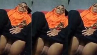 Bangla Muslim ladki ki chut chudai uncle se hot scene