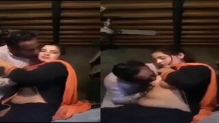 Bangla Muslim bhabhi boob sucking sex mms viral